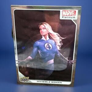 2023 Marvel Platinum Silver Refractor Rainbow Invisible Woman #12 Card